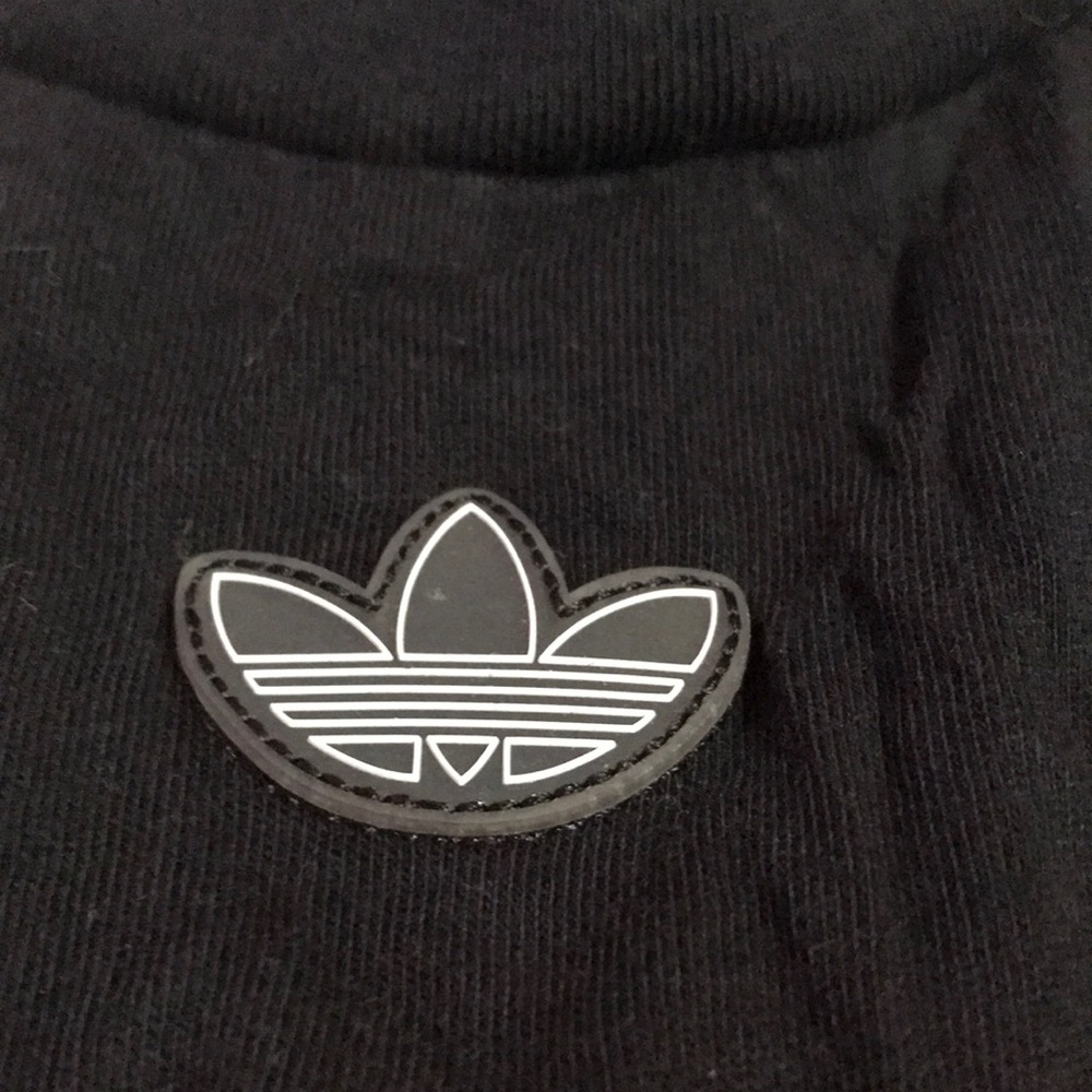 Adidas Men's Black and Red T-Shirt - Picture 2 of 7